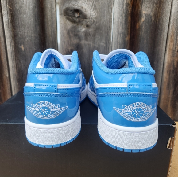 *Nike Air Jordan 1 LOW SE Patent White 'Legend Blue'  UNC (GS 6.5Y Women's 8 - Picture 4 of 7